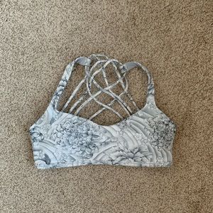 Lululemon Free to be Wild Bra